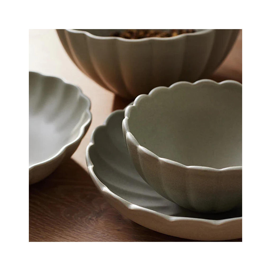 Lafayette Round Serving Bowls - detail