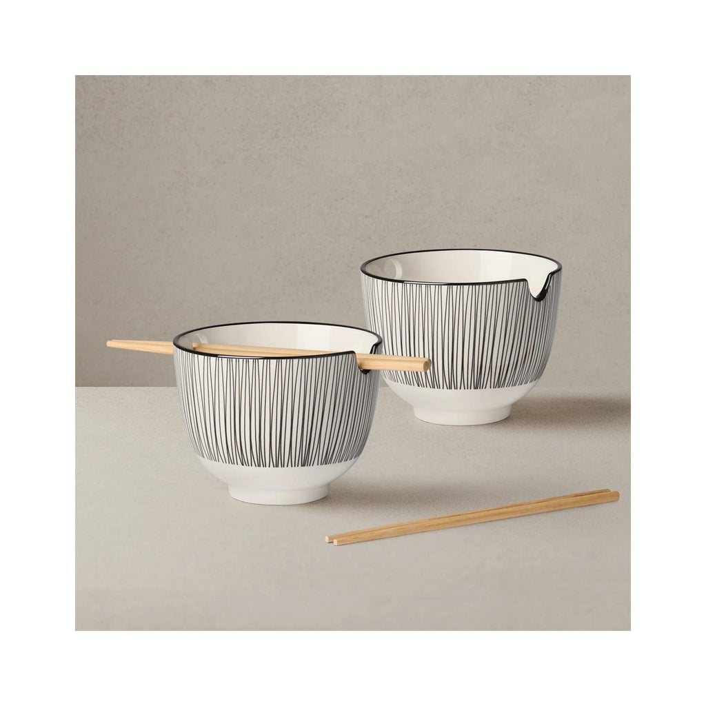 Kiri Porcelain 5" Bowl  with Chopstick Set- Black Line