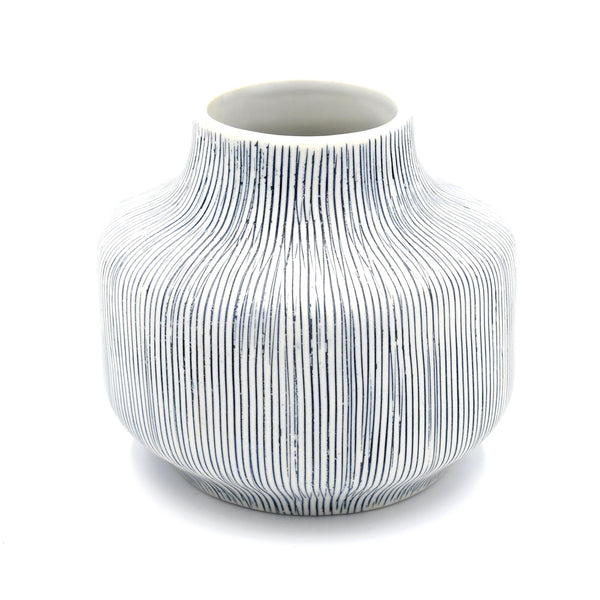 Diana Vase - White with Blue Lines