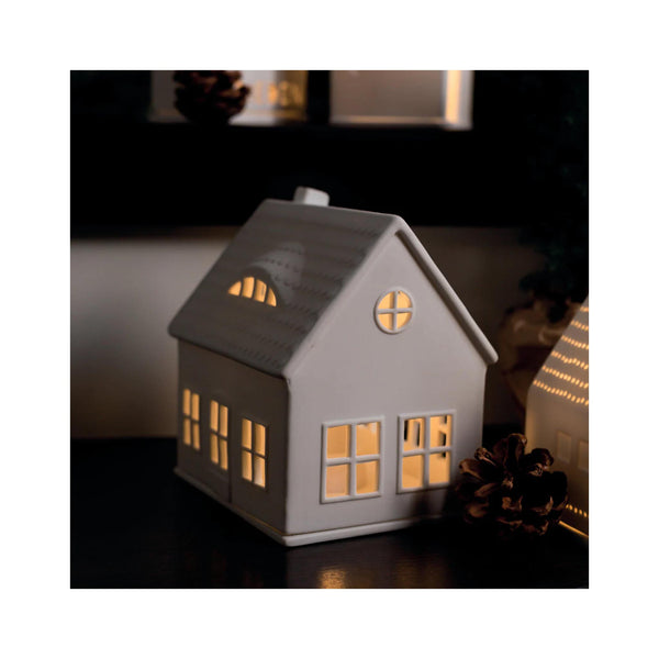 Porcelain Village House - Dormer House - lit