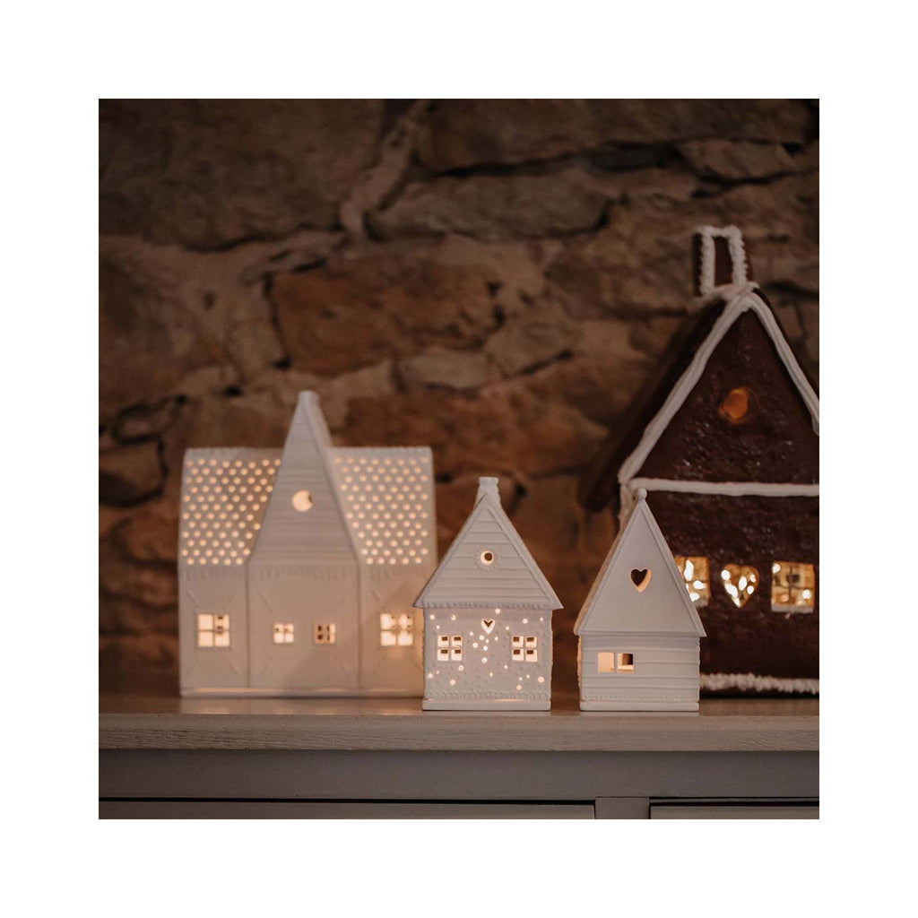 Porcelain Village House - Gingerbread - Heart - in grouping