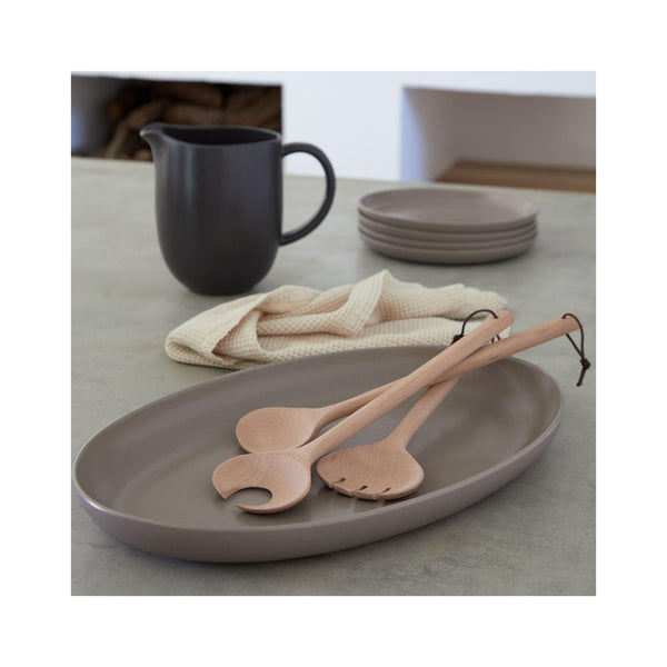 Pacifica Oval Platter - Chestnut - in use