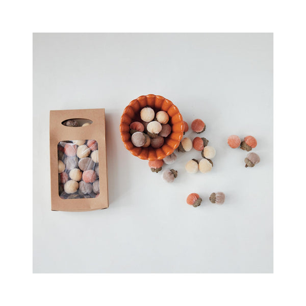 Velvet Acorn Scatter - in use