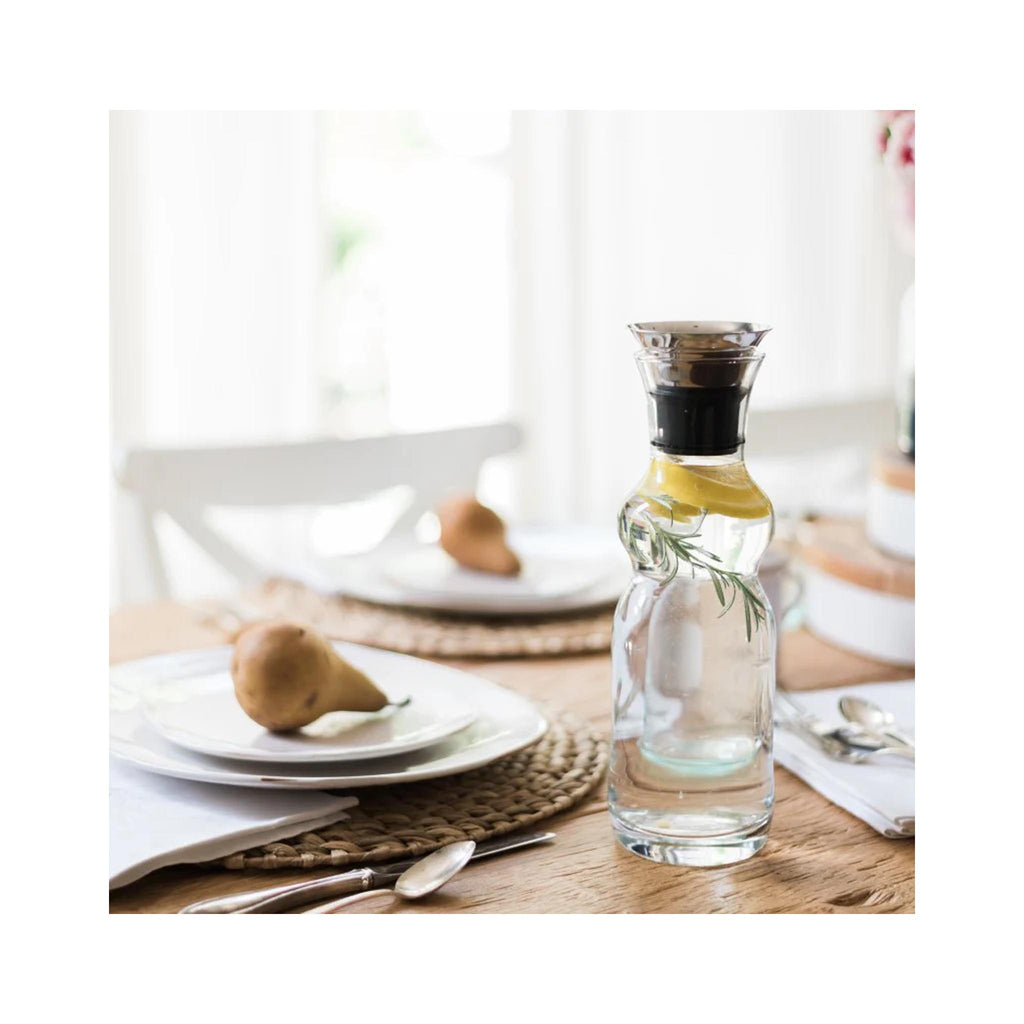 Catalonia Carafe - in use