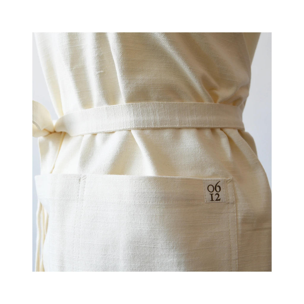 Green Thumb Organic Apron - detail