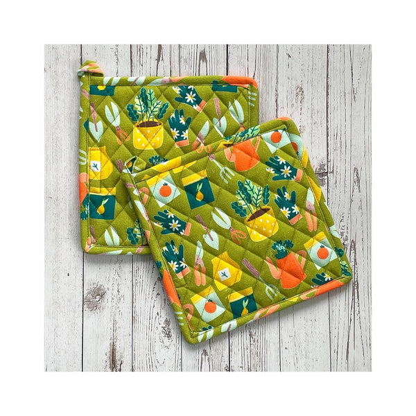 Planting a Garden Pot Holder, Set of 2