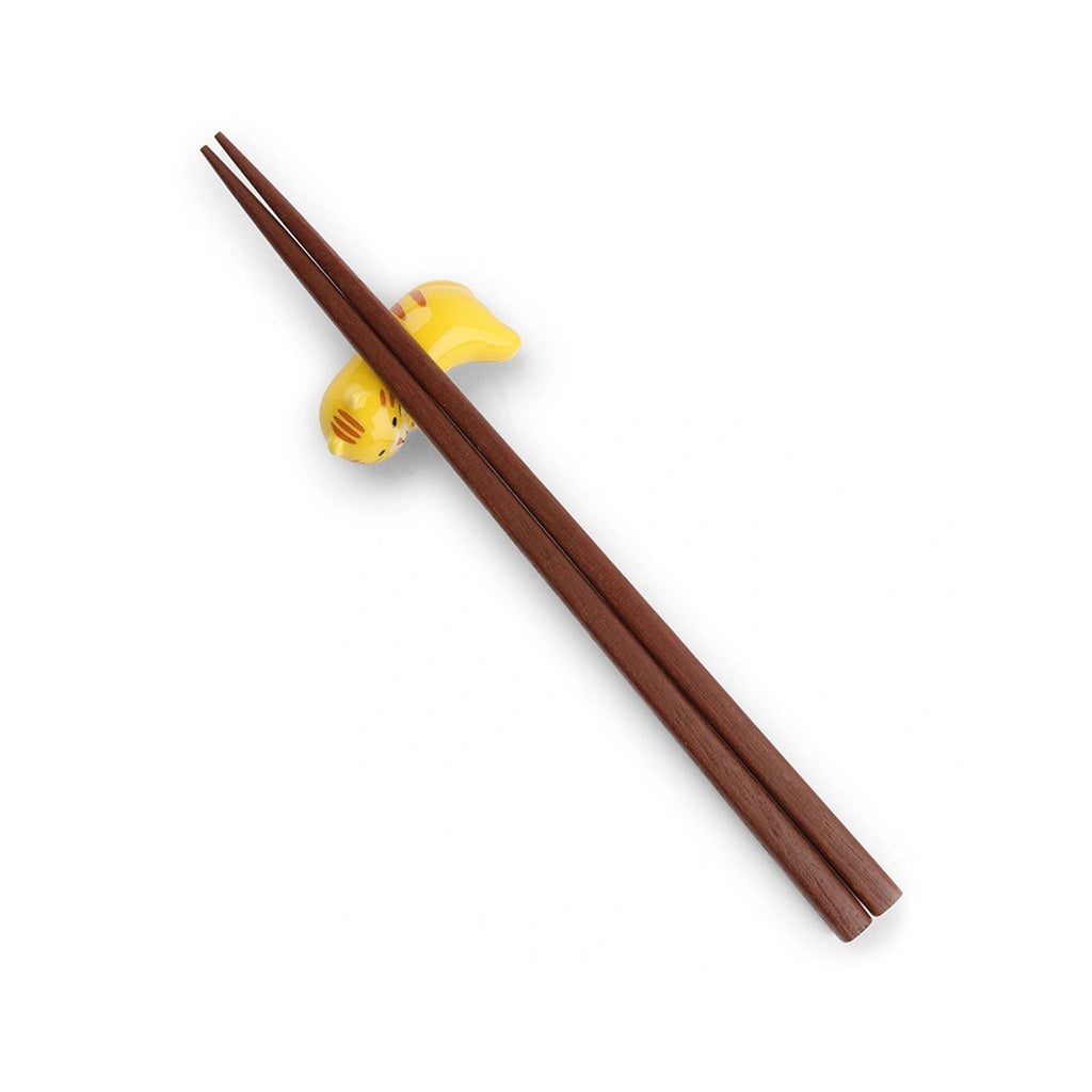 Chopstick Rest - Cat Tora - in use