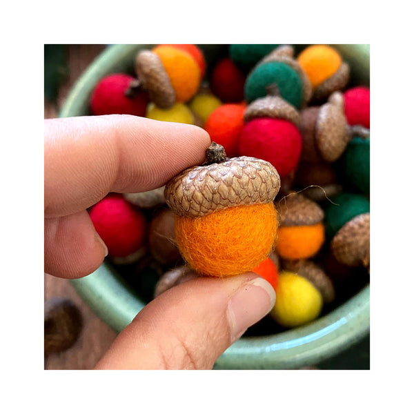 Oakwind Hollow Felted Wool Acorns - Autumnal Colors - scale
