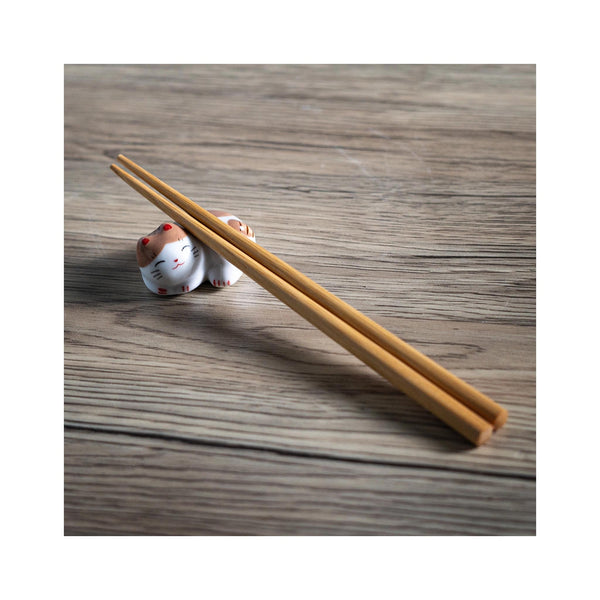 Cat Chopstick Rest - in use