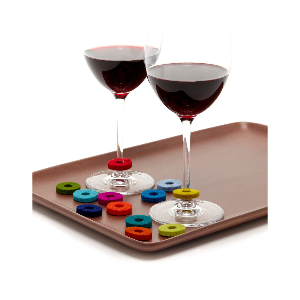 Wine O's Stem Markers Set in use